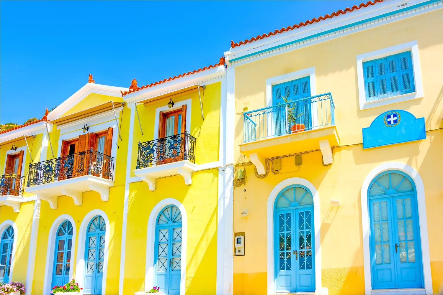Traditional Old yellow House In Poros