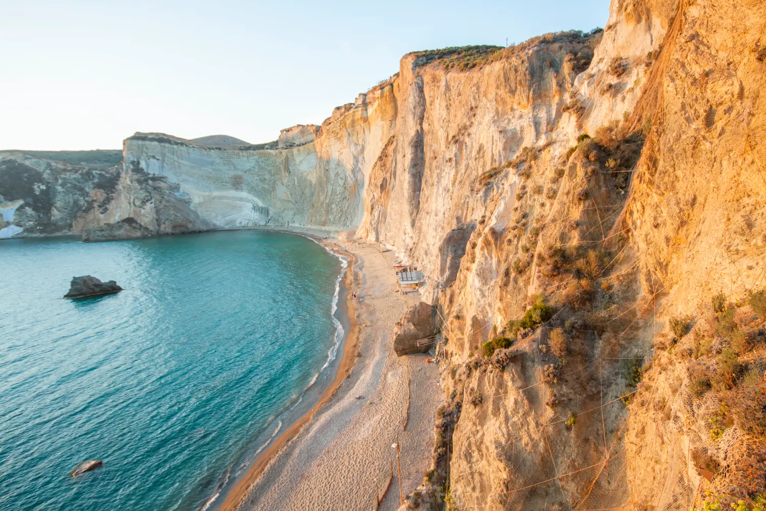 Chiaia Di Luna In Ponza image