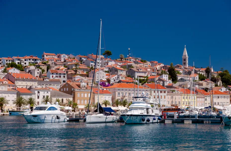 The picturesque port of Mali Lošinj (Lussinpiccolo) with its boats and beautiful houses